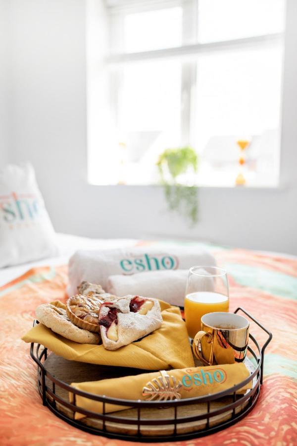 Stylish 3 Bed House, Large Garden, Parking, Wifi - Esho Stays โคเวนทรี ภายนอก รูปภาพ