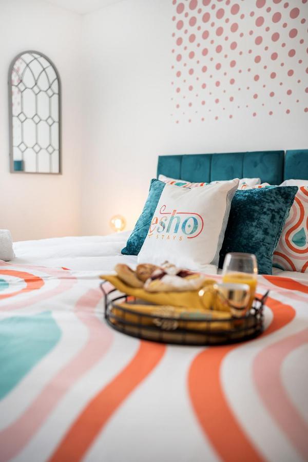 Stylish 3 Bed House, Large Garden, Parking, Wifi - Esho Stays โคเวนทรี ภายนอก รูปภาพ